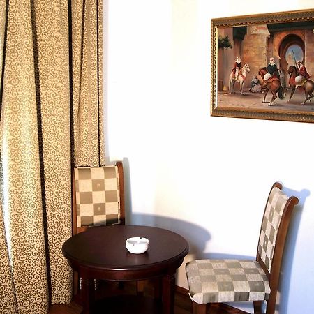 Hotel Piccolo Mondo Bucharest Bilik gambar